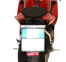 Carica l'immagine nel visualizzatore di Gallery, FR7819NEW - FANALE POST A LED 12V 4 LUCI IN 1