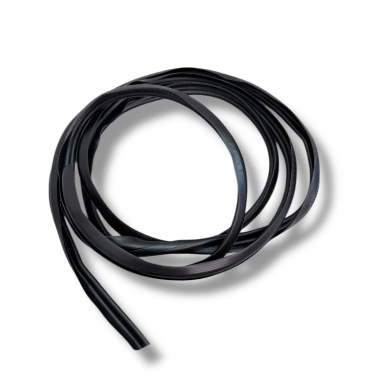 ME03917/A - COPPIA FROFILO SCUDO ANTERIORE LAMBRETTA LD 125-150 COLORE NERO