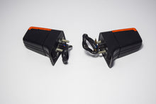 Carica l&#39;immagine nel visualizzatore di Gallery, COPPIA FRECCE ANTERIORI CAGIVA ALETTA OR