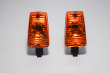 Carica l&#39;immagine nel visualizzatore di Gallery, COPPIA FRECCE TUAREG 125 ELEFANT CEV291