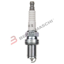 Carica l&#39;immagine nel visualizzatore di Gallery, CANDELA NGK BCP6ES STOCK NR.4930