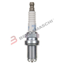 Carica l&#39;immagine nel visualizzatore di Gallery, CANDELA NGK BKR6EKUB STOCK NR.3584