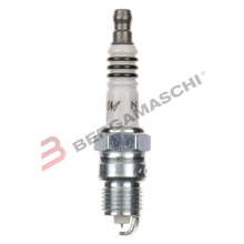 Carica l&#39;immagine nel visualizzatore di Gallery, CANDELA NGK UR6IX STOCK NR.7348