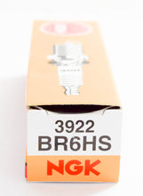 Carica l&#39;immagine nel visualizzatore di Gallery, CANDELA NGK BR6HS CIAO/VESPA C/RESIST