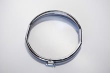 Carica l&#39;immagine nel visualizzatore di Gallery, CORNICE FARO VESPA 125 ET3 115MM