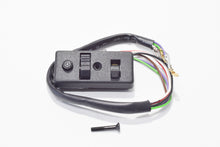 Carica l&#39;immagine nel visualizzatore di Gallery, COMMUTATORE LUCI VESPA 50 SPECIAL