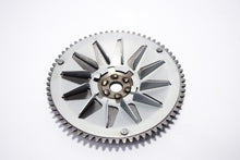 Carica l&#39;immagine nel visualizzatore di Gallery, *PULEGGIA ANT.FISSA C/VENT-PEUGEOT50CC