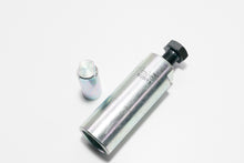 Carica l&#39;immagine nel visualizzatore di Gallery, ESTRATTORE VOLANO 28MM X1  INT C/PUNTALE