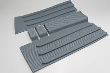Carica l&#39;immagine nel visualizzatore di Gallery, TAPPETO GRIGIO LAMBRETTA LD 125-150