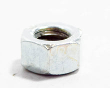 Carica l&#39;immagine nel visualizzatore di Gallery, DADO 6 CHIAVE 10 ALTO LAMBRETTA LC 125