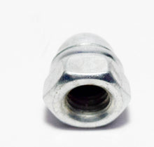 Carica l&#39;immagine nel visualizzatore di Gallery, DADO CHIAV.13 RUOTA LAMBRETTA DL 196970