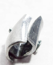 Carica l&#39;immagine nel visualizzatore di Gallery, PUNTALE INFER BORDO SCUDO LAMBR LI 3°S