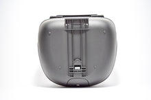 Carica l'immagine nel visualizzatore di Gallery, BAULETTO SHAD SH29 DA 30LT C/PIASTRA