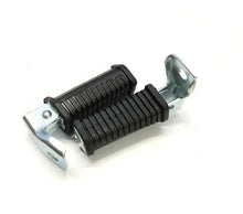 Carica l'immagine nel visualizzatore di Gallery, COPPIA POGGIAPIEDI CICLOMOTORI