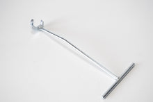 Carica l&#39;immagine nel visualizzatore di Gallery, CHIAVE SMONTA RUBINETTO BENZINA VESPA