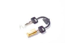 Carica l&#39;immagine nel visualizzatore di Gallery, SERRATURA BLOCCASTERZO VESPA 50-125