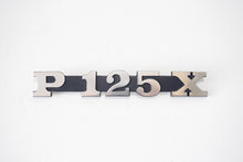 Carica l&#39;immagine nel visualizzatore di Gallery, TARGHETTA P 125 X LATERALE VESPA