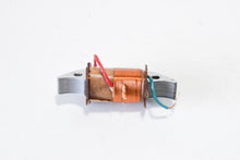 Carica l&#39;immagine nel visualizzatore di Gallery, BOBINA ALIMEN INTERNA VESPA 50-50 SPECIA