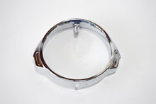 Carica l&#39;immagine nel visualizzatore di Gallery, GHIERA FANALE FERRO CROMATA VESPA PX PE