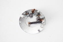 Carica l&#39;immagine nel visualizzatore di Gallery, PORTASPAZZOLE AVVIAMENTO PIAGGIO APE 50