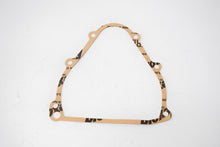 Carica l&#39;immagine nel visualizzatore di Gallery, GUARNIZIONE COPERCHIO FRIZIONE VESPA 50-