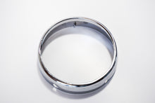 Carica l&#39;immagine nel visualizzatore di Gallery, CORNICE FARO ANT VESPA 125-150 &#39;62 CROM