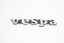 Carica l&#39;immagine nel visualizzatore di Gallery, SCRITTA ANTERIORE VESPA 50 L 1S CROMATA