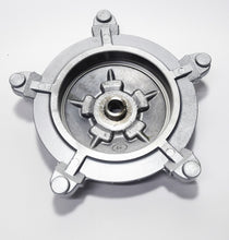 Carica l&#39;immagine nel visualizzatore di Gallery, TAMBURO FRENO ANT VESPA 50 SPEC-ET3