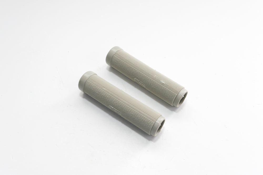 COPPIA MANOPOLE GRIGIE D.23 VESPA 4857