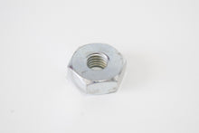 Carica l&#39;immagine nel visualizzatore di Gallery, DADO FISSAGGIO RUOTA VESPA 125 VBB-VNB