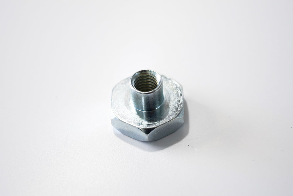 DADO RUOTA ESAGONO 22X8MM ALTEZZA 14,5MM VESPA OLD MODEL