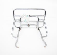 Carica l&#39;immagine nel visualizzatore di Gallery, PORTAPACCHI POST CROMATO VESPA GT