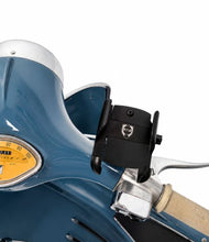 Carica l'immagine nel visualizzatore di Gallery, FR8279 - STAFFA SPECCHIO DX C/PORTACELLUL VESPA