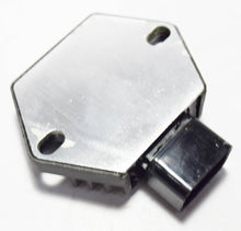 Carica l&#39;immagine nel visualizzatore di Gallery, REGOLATORE AHA6015 XL650V TRANSALP 01-06