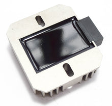 Carica l&#39;immagine nel visualizzatore di Gallery, REGOLATORE AYA6019 YZF R1 98-01