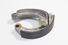 Carica l&#39;immagine nel visualizzatore di Gallery, GANASCE POST VESPA 125 &#39;66