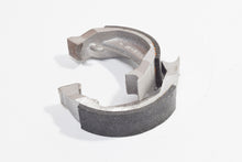 Carica l&#39;immagine nel visualizzatore di Gallery, GANASCE FRENO MOTO POST. PEUGEOT FORMA