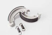 Carica l&#39;immagine nel visualizzatore di Gallery, GANASCE FRENO HONDA- SYM FORMA