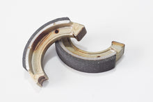 Carica l&#39;immagine nel visualizzatore di Gallery, GANASCE FRENO MALAGUTI 50 80X17 FORMA