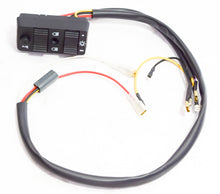 Carica l&#39;immagine nel visualizzatore di Gallery, COMMUTATORE LUCI VESPA PK 50 DAL &#39;82