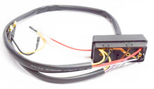 Carica l&#39;immagine nel visualizzatore di Gallery, COMMUTATORE LUCI VESPA PK 50 DAL &#39;82 CH