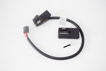 Carica l&#39;immagine nel visualizzatore di Gallery, COMMUTATORE FRECCE VESPA PX 125