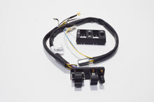 Carica l&#39;immagine nel visualizzatore di Gallery, COMMUTATORE LUCI VESPA PK 50