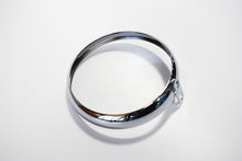 Carica l&#39;immagine nel visualizzatore di Gallery, CORNICE FARO VESPA 125 VNA-VNB