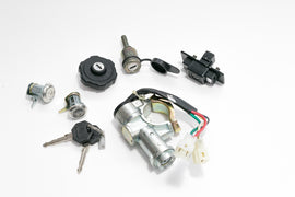 KIT SERRATURE AVVIAMENTO QUARGO NO ORIG.