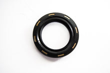 Carica l&#39;immagine nel visualizzatore di Gallery, PARAOLIO MOTORE 35X52X7 FOCS/QUARGO