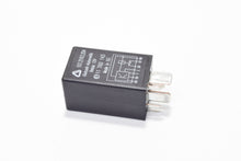 Carica l&#39;immagine nel visualizzatore di Gallery, CENTRALINA PER CANDELETTE LOMBAR LDW 502