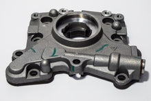 Carica l&#39;immagine nel visualizzatore di Gallery, POMPA OLIO QUARGO DIESEL