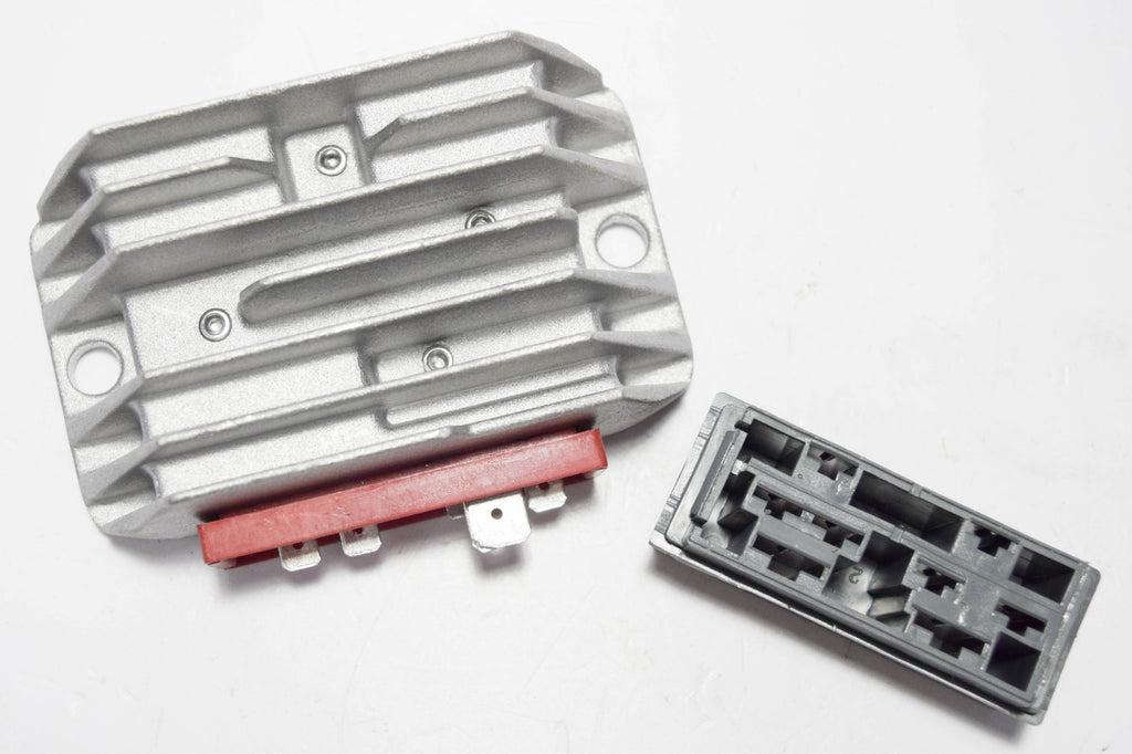 REGOLATORE 6 FILI PER ALTERNATORE 2 FILI