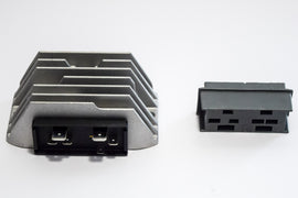 REGOLATORE 6 FILI PER ALTERNATORE 3 FILI